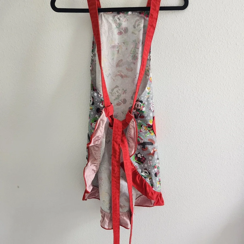 Disney Parks Christmas Holiday Apron Mickey Minnie Castle Ruffle Heart Pocket OS